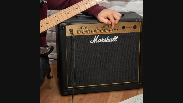 Marshall MG30GFX Gold — foto 4 de 4