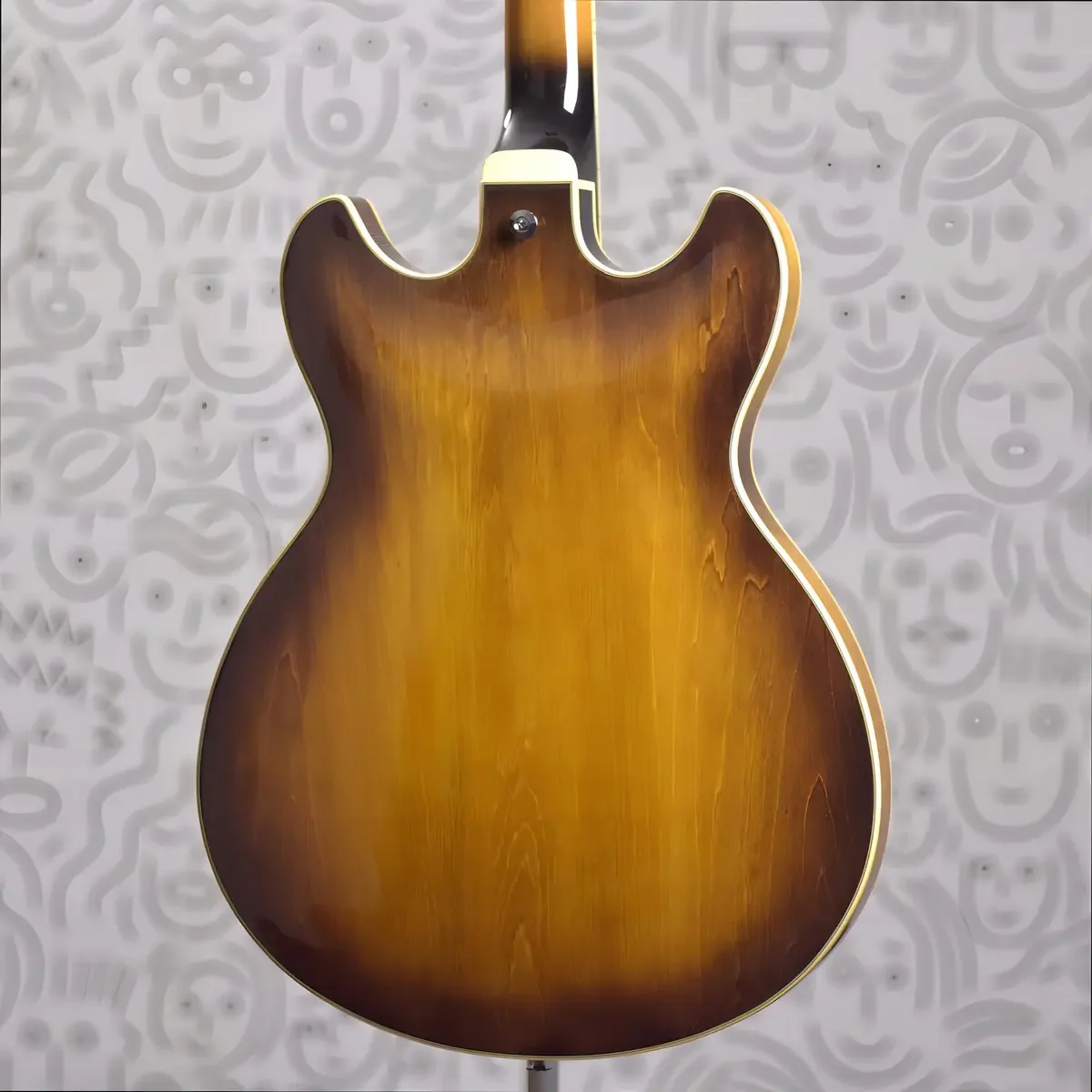 Guitarra semi-acústica Ibanez Artcore AS73 Tobacco Brown — foto 3 de 3