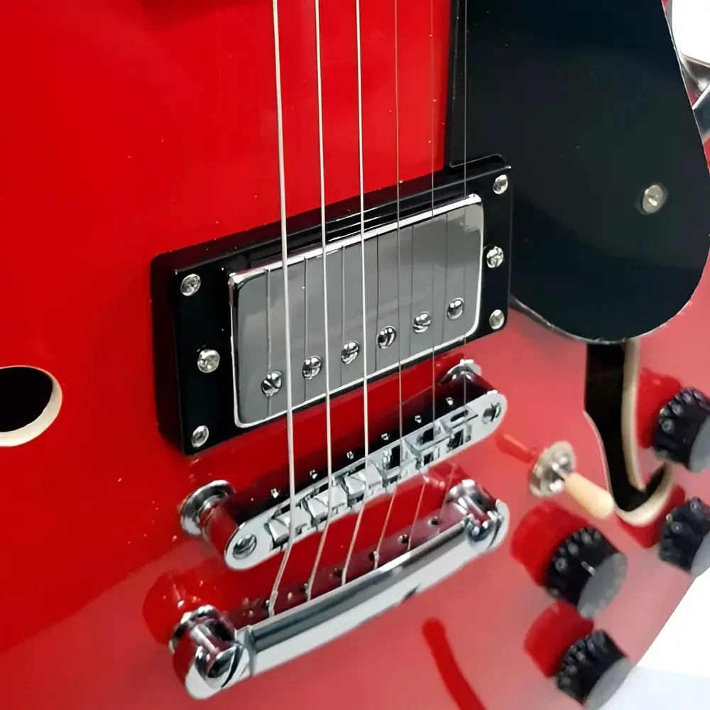 Guitarra semi-acústica Strinberg SHS300 vermelha double cutaway — foto 3 de 4