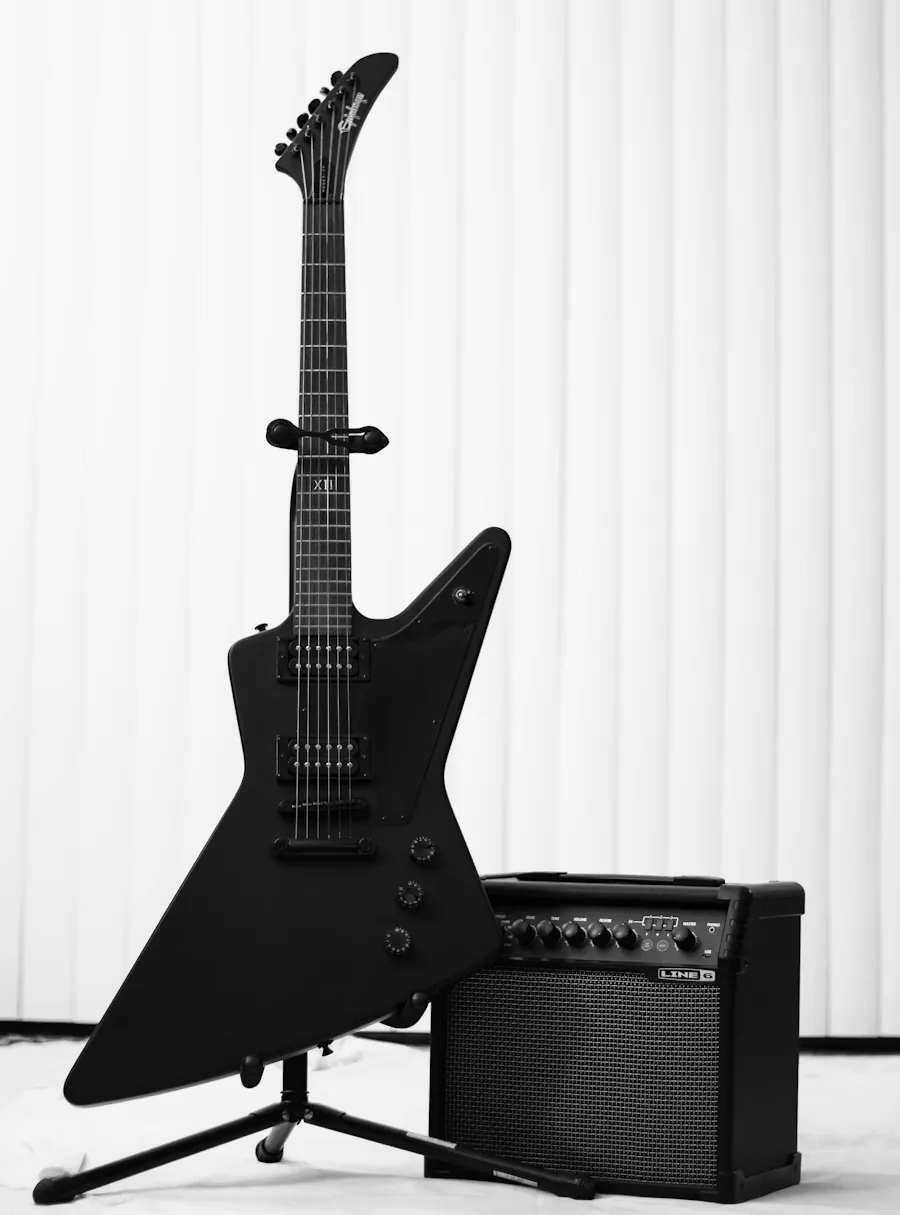 afinador clip numa guitarra com nota fora