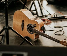 Caixa Amplificada para Violão e Voz