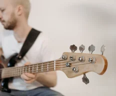 Cordas para baixo 5 cordas